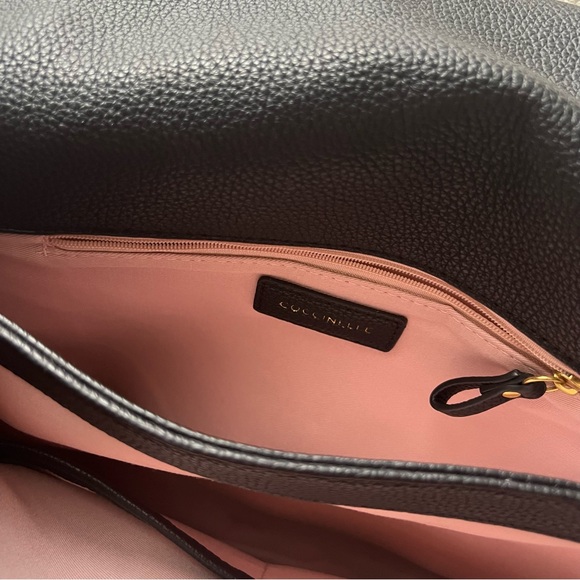 🍉Coccinelle Pebbled Leather Black Bag Shoulder Crossbody Italy - Picture 7 of 7